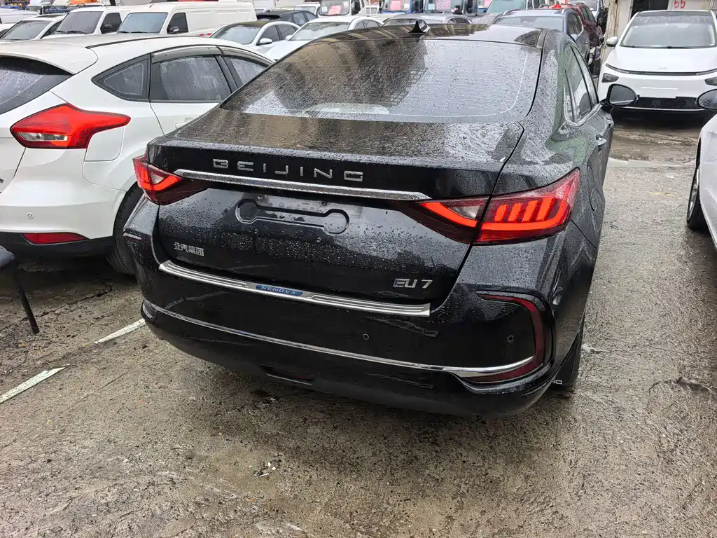 BAIC BEIJING EU7