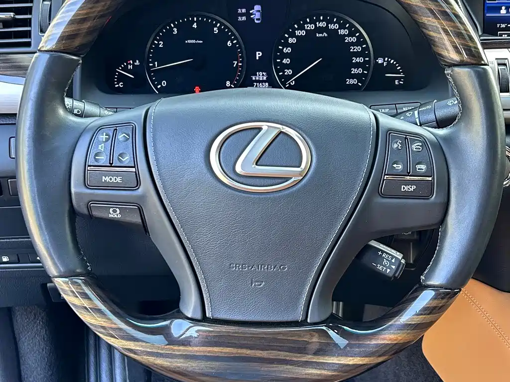 Lexus LS 460L, фото 11