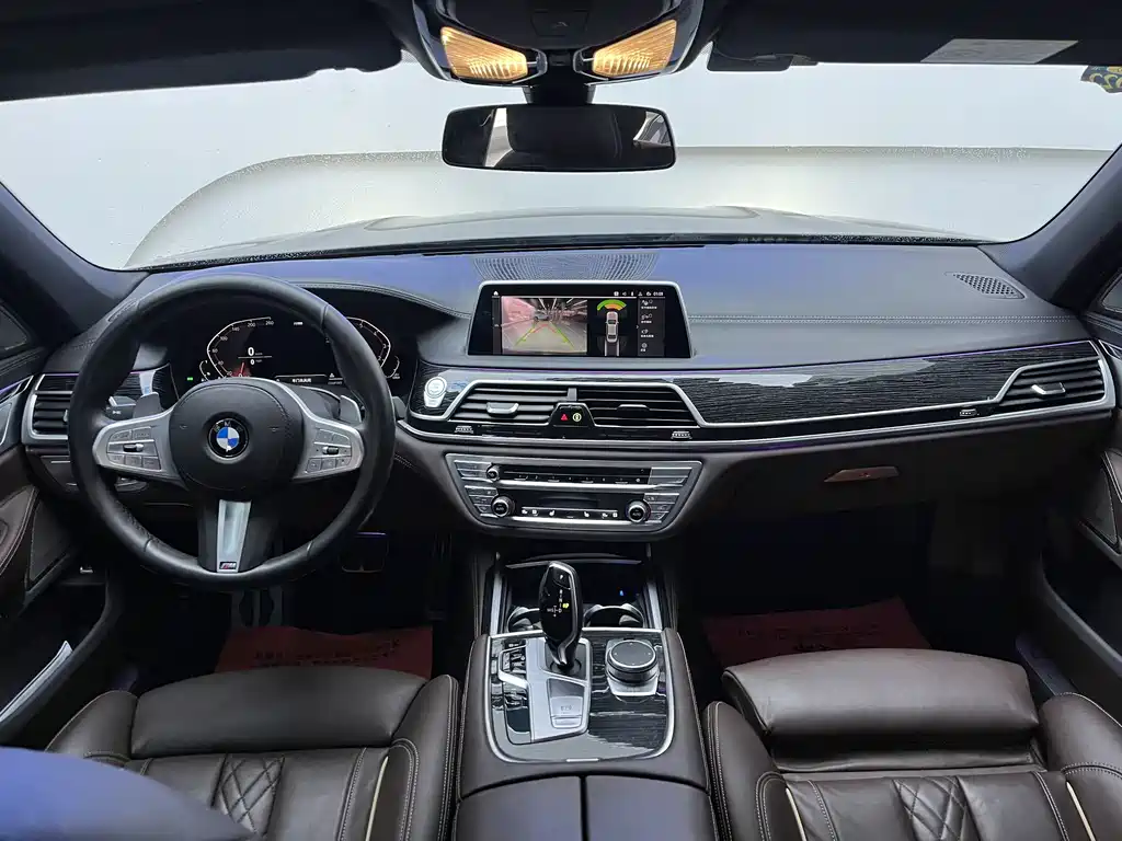 BMW 7 SERIES