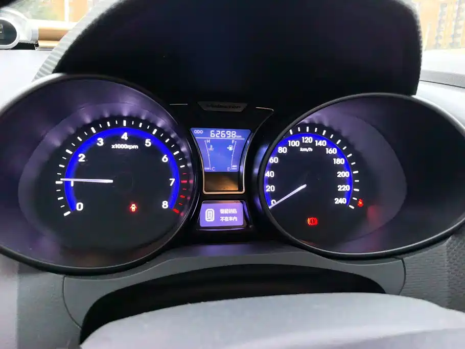 Hyundai Veloster — миниатюра 14