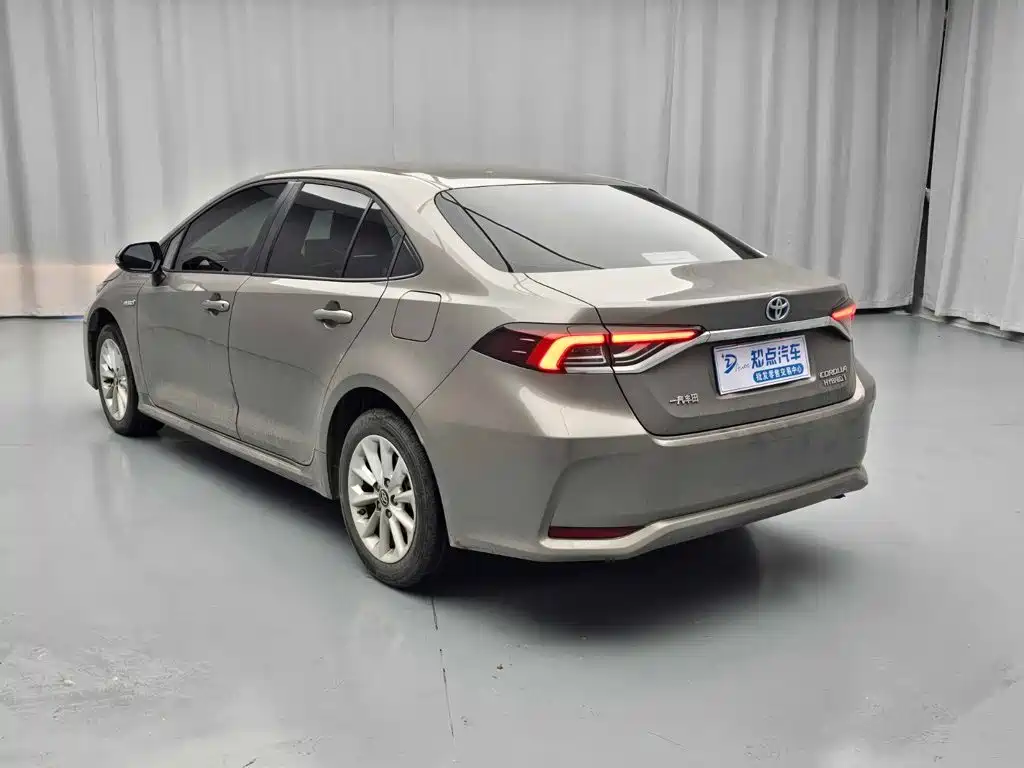Toyota Corolla — миниатюра 4