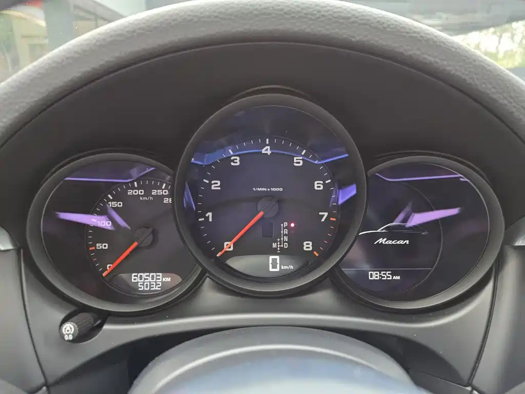 Porsche Macan — миниатюра 7