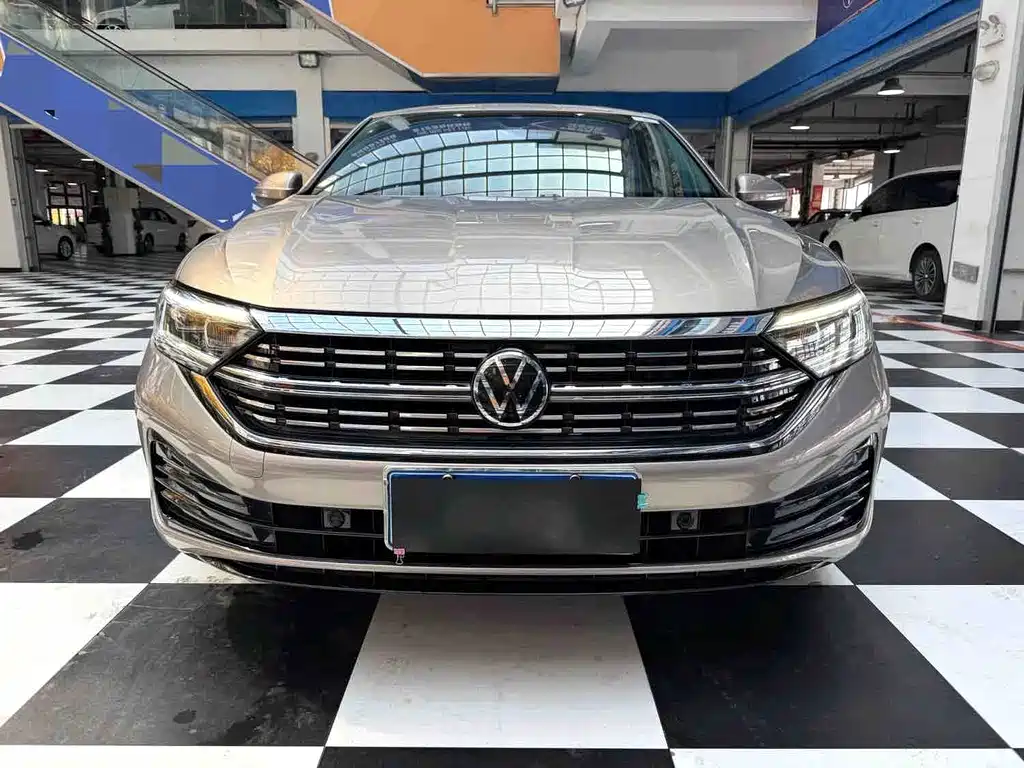Volkswagen Sagitar — миниатюра 2