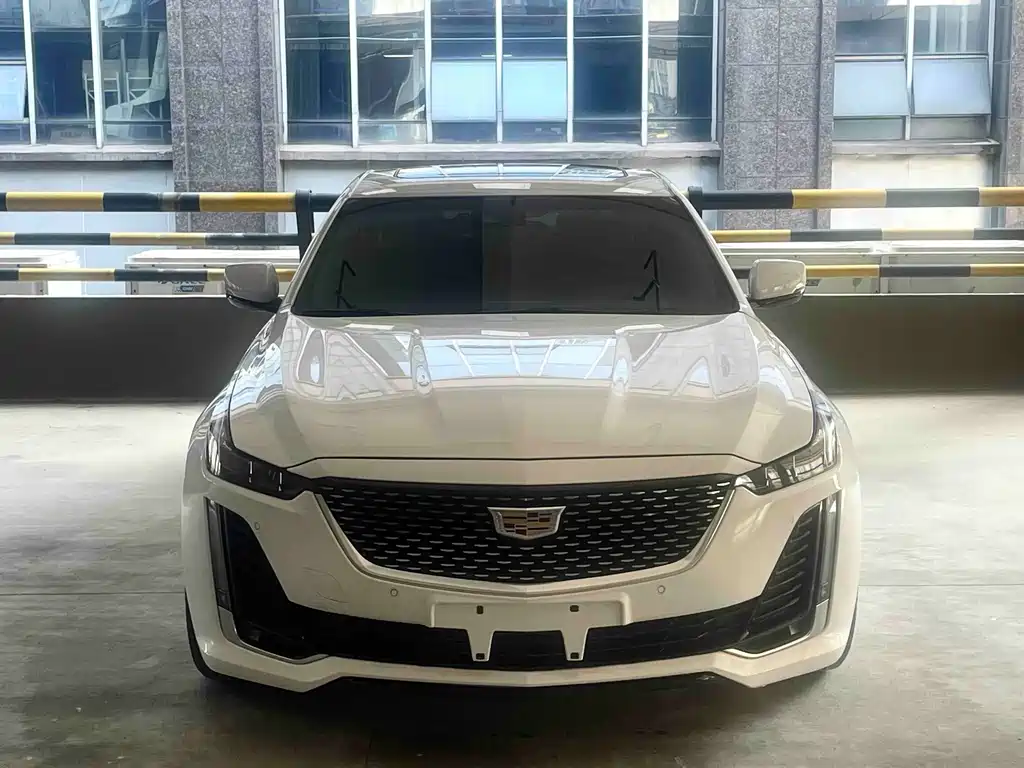 Cadillac CT5 28T Fashion Type, фото 2