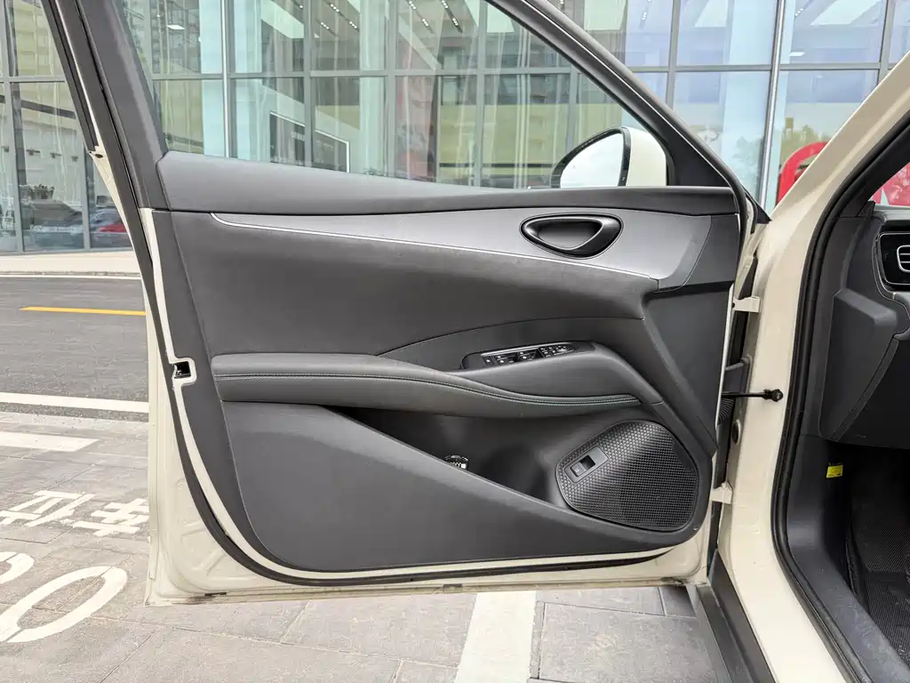 BYD SEAL 06 NEW ENERGY