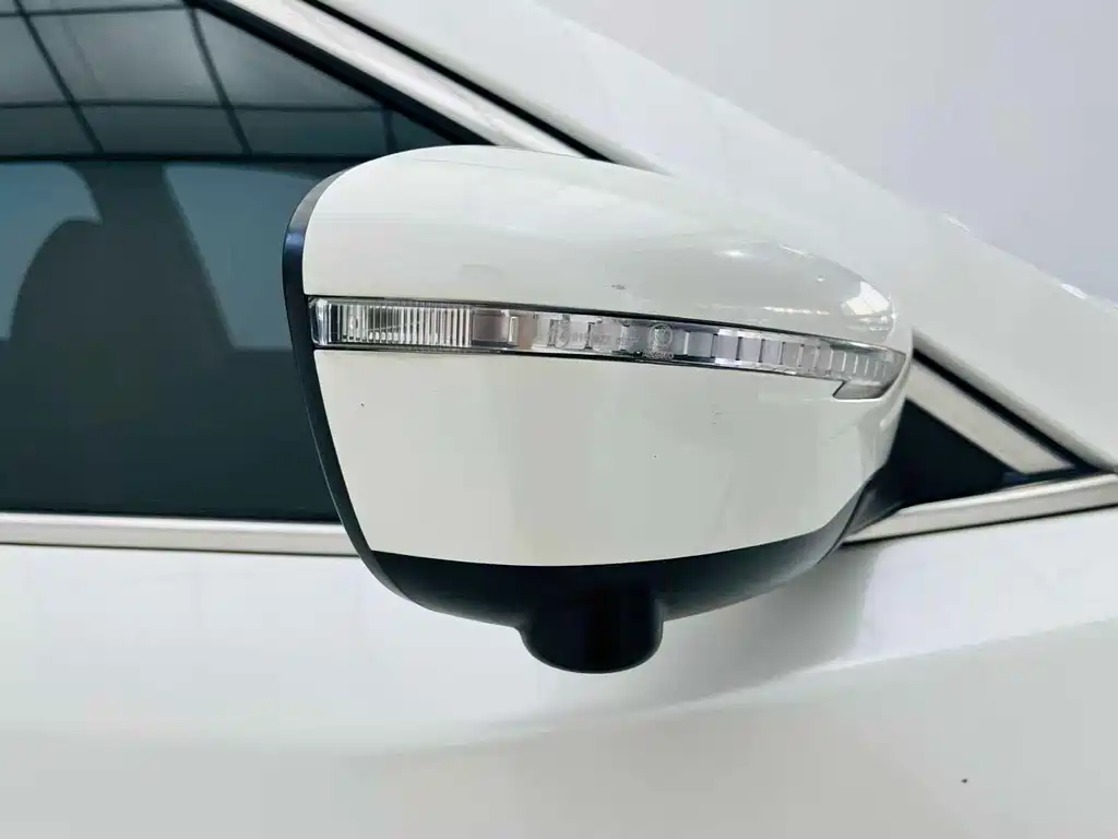 Nissan X-Trail — миниатюра 15