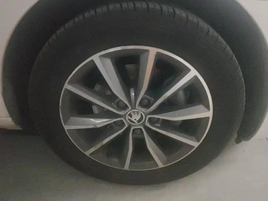 Skoda Octavia — миниатюра 6