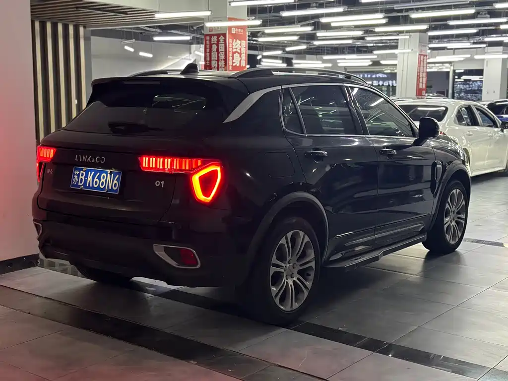 Lynk & Co 01 — миниатюра 4