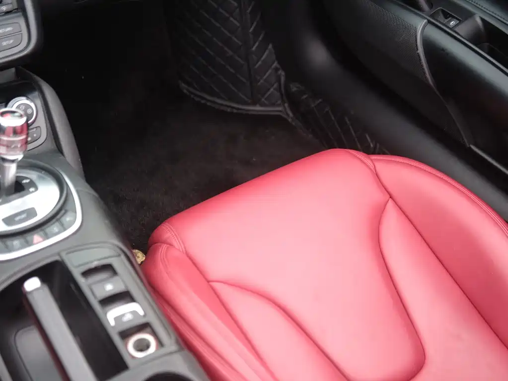 Audi R8 — миниатюра 9