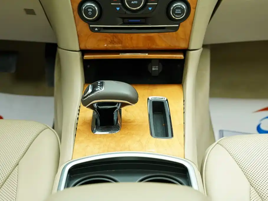 Chrysler 300C — миниатюра 26