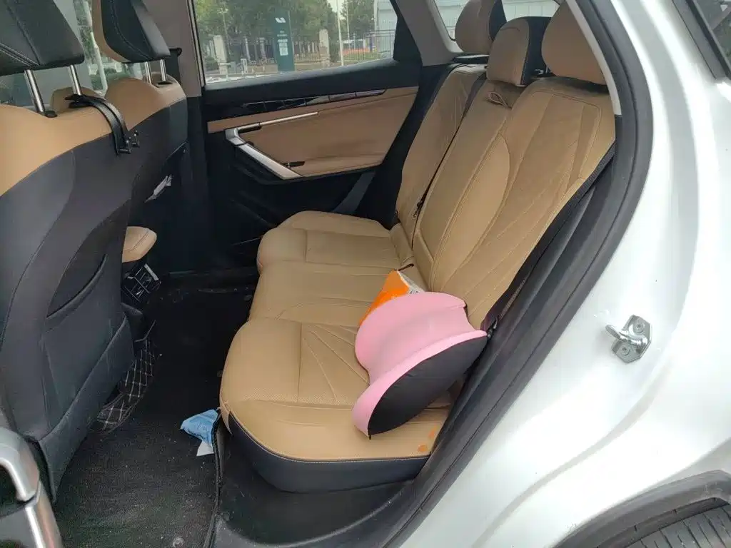 Geely Boyue L — миниатюра 13