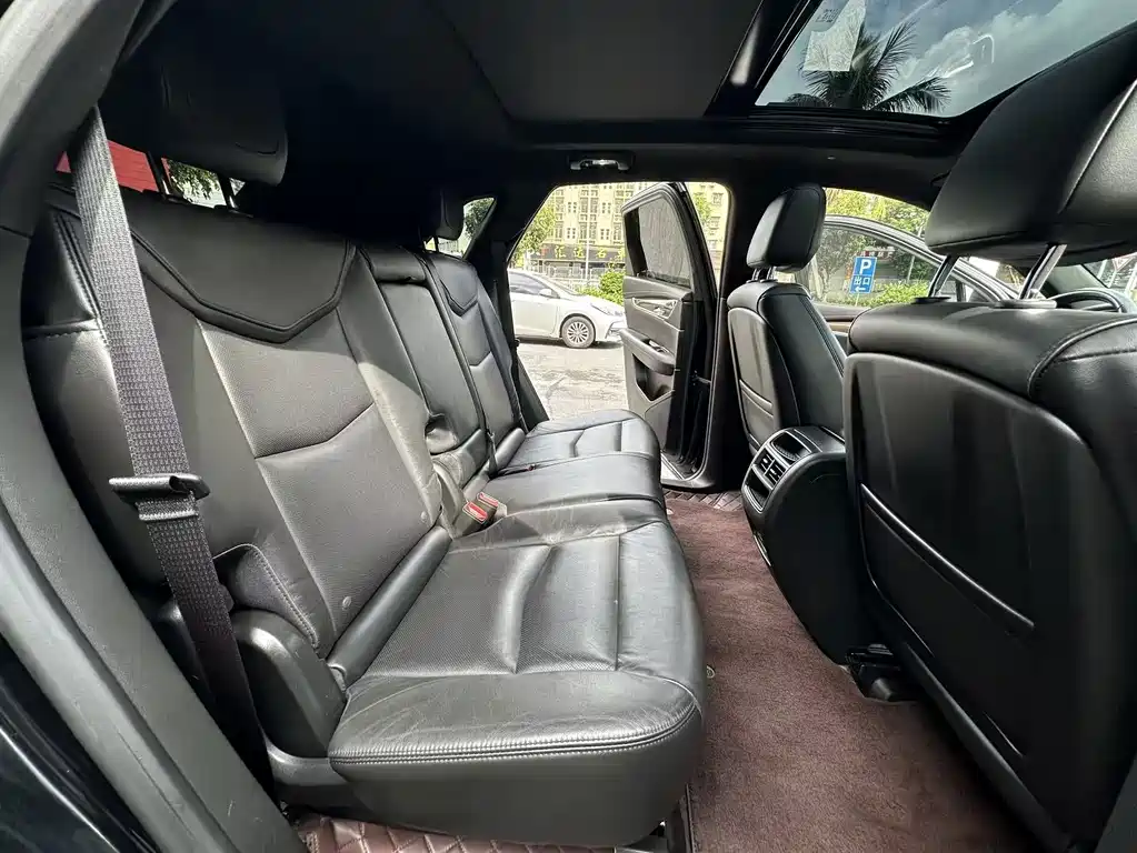 Cadillac XT5 — миниатюра 9