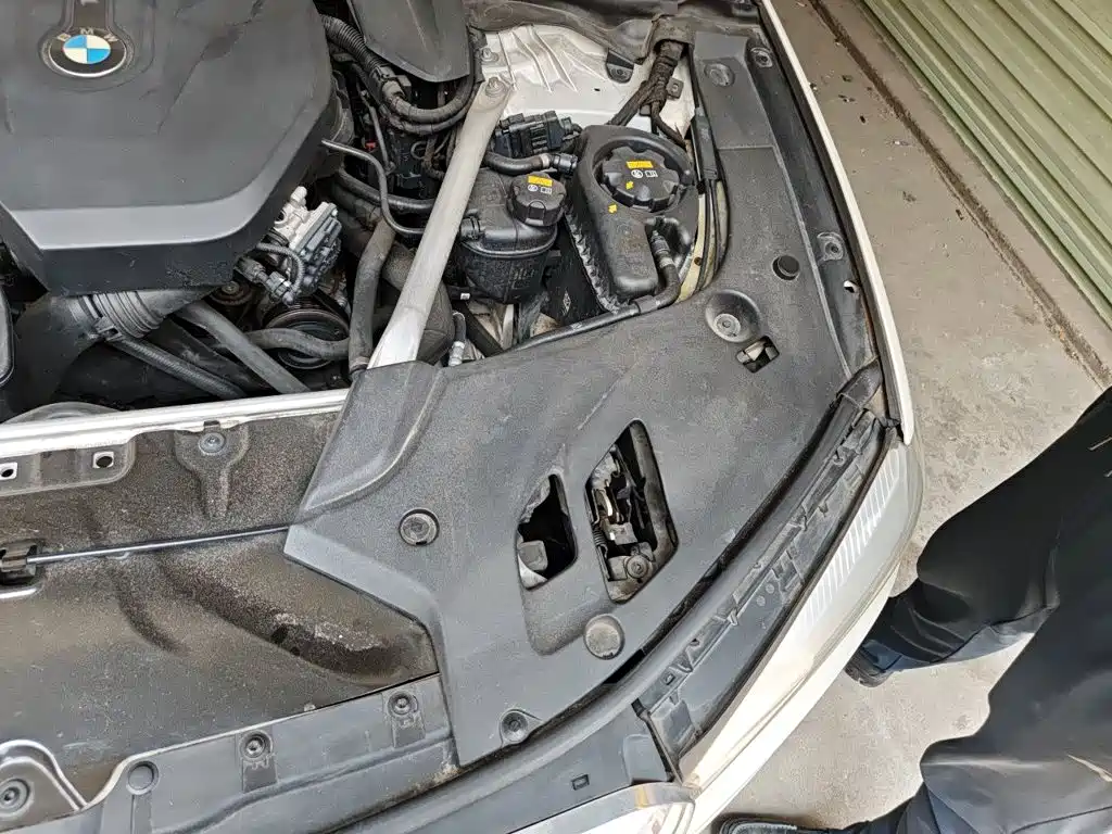 BMW 5 Series — миниатюра 21