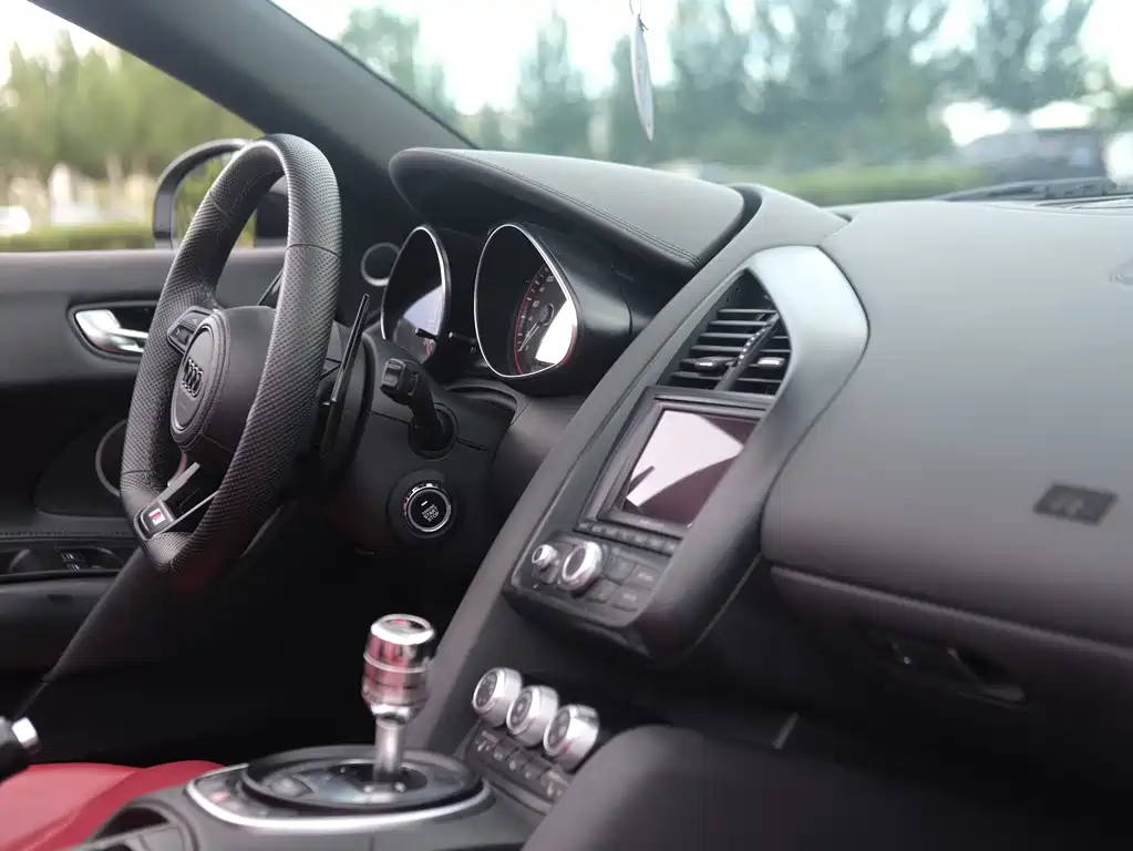 Audi R8 — миниатюра 12