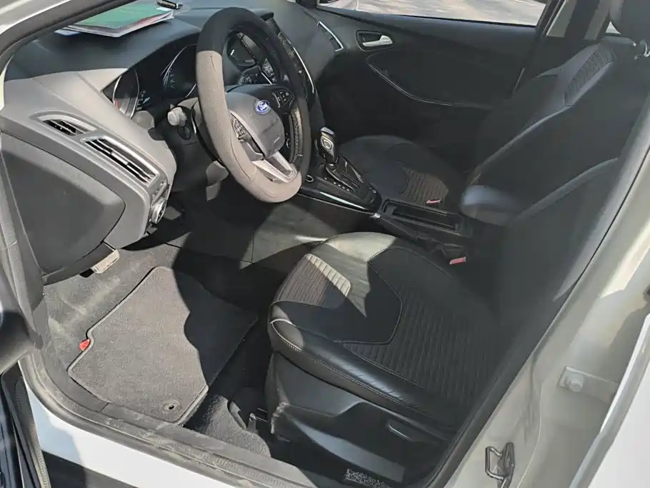 Ford Focus — миниатюра 9