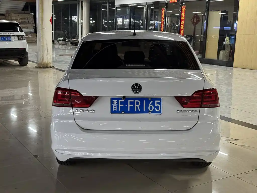Volkswagen Santana — миниатюра 5
