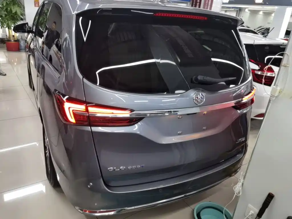 Buick GL8 — миниатюра 6