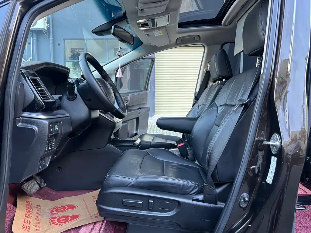 Honda Elysion — миниатюра 4