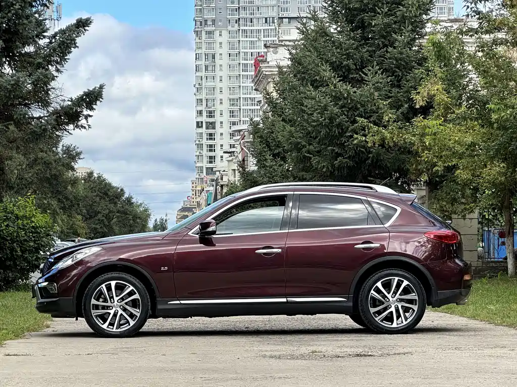 Infiniti QX50 — миниатюра 6