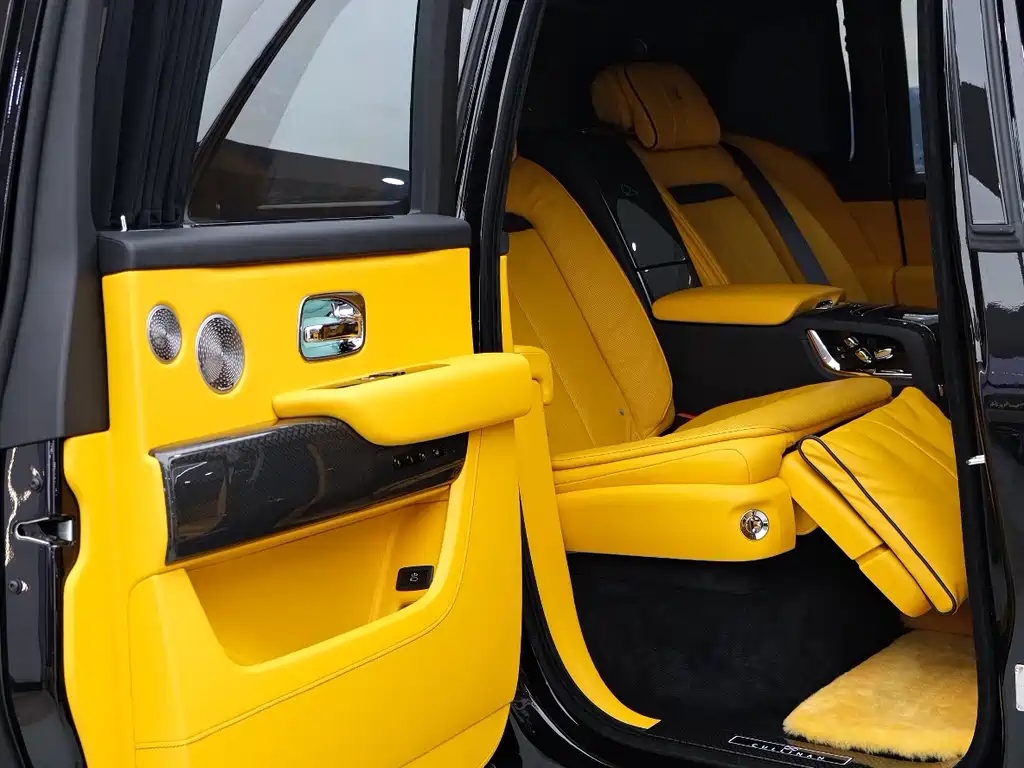 ROLLS-ROYCE CULLINAN
