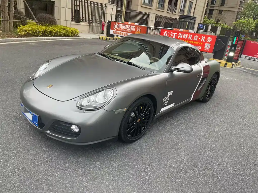 Porsche Cayman 2011