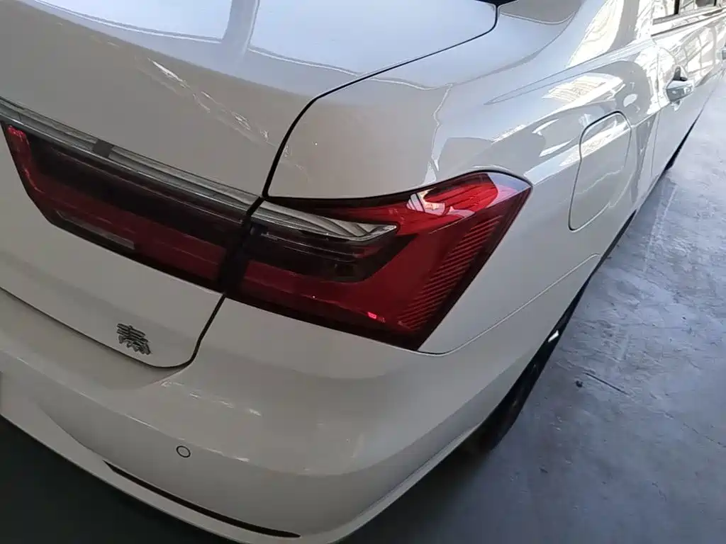 BYD Qin NEV — миниатюра 8