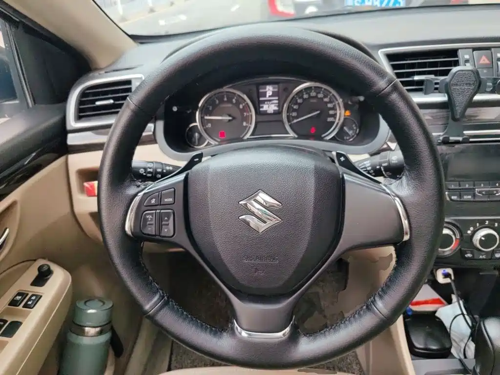 Suzuki Alivio — миниатюра 11