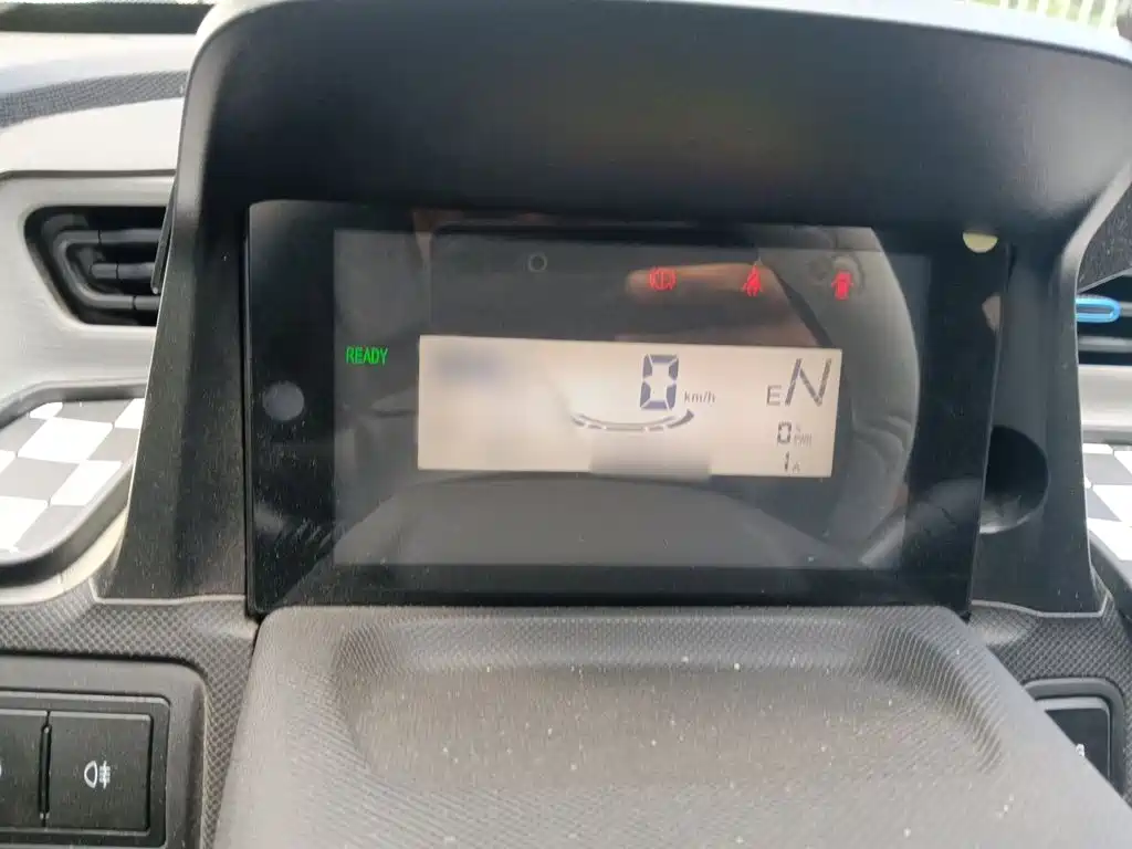Wuling MINIEV — миниатюра 4