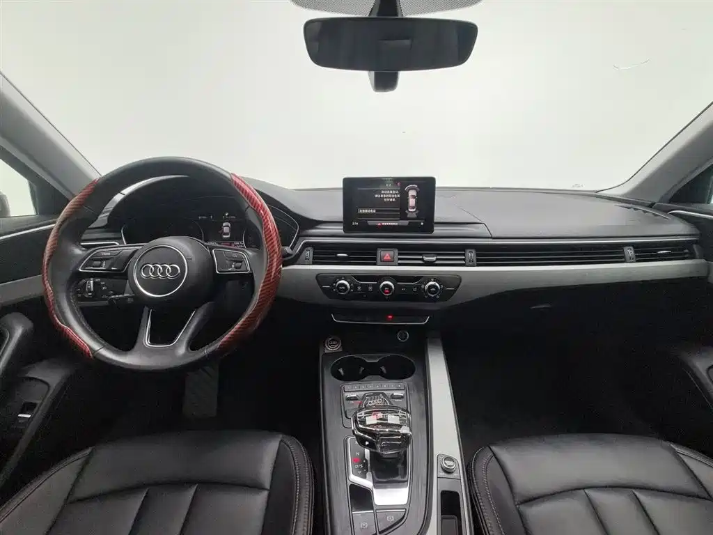 Audi A4L 2019 40 TFSI VI