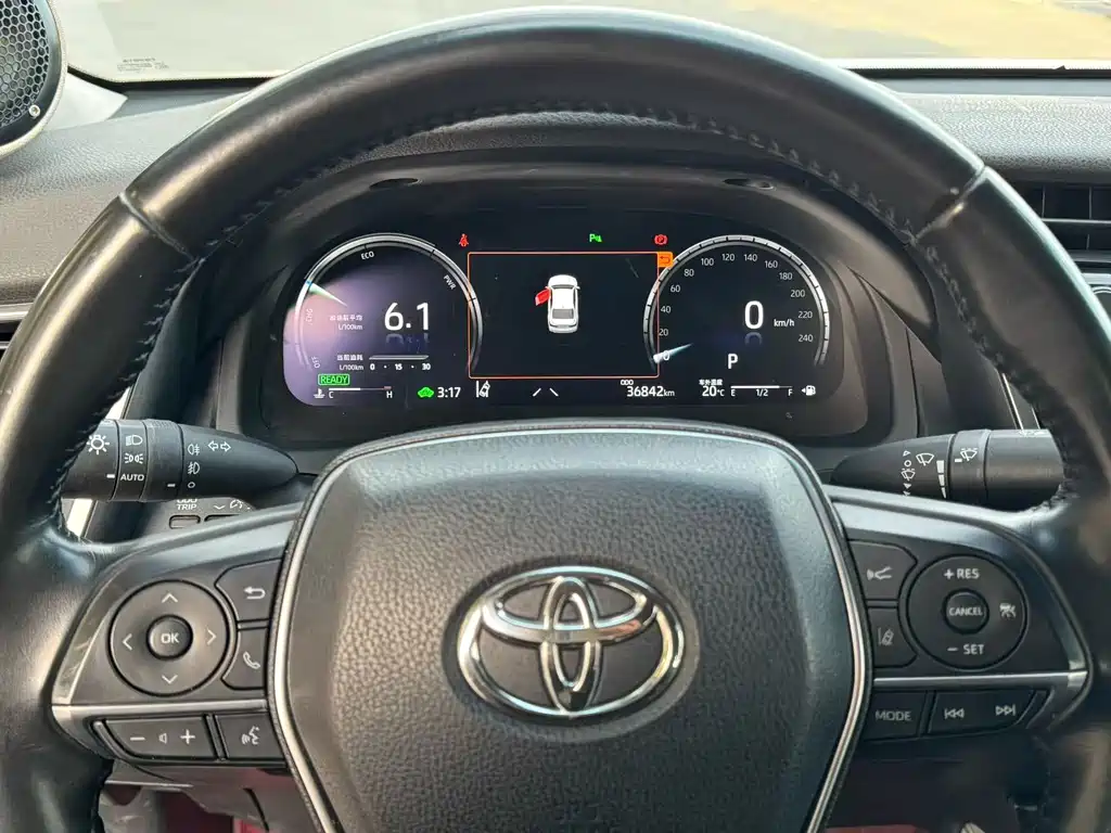 TOYOTA CAMRY