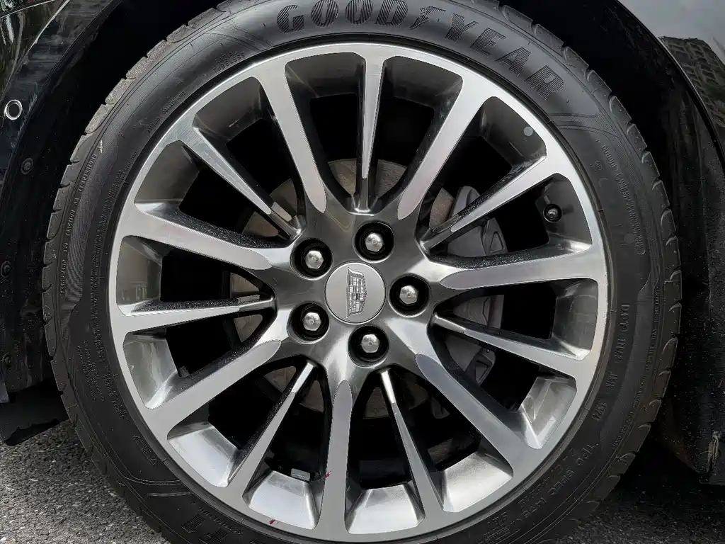 Cadillac CT6 — миниатюра 10