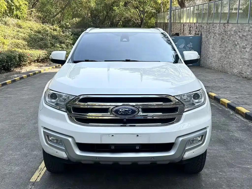 Ford Everest — миниатюра 2