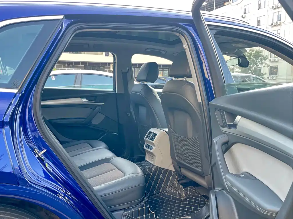 Audi Q5L — миниатюра 22