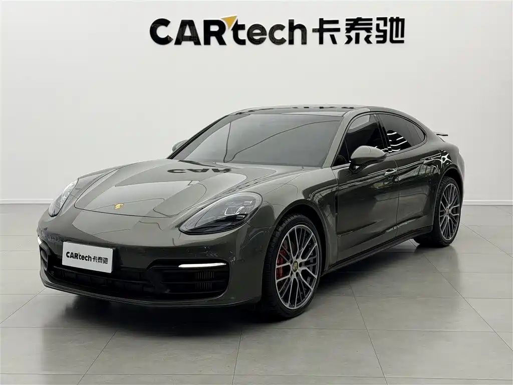 Porsche Panamera 2023