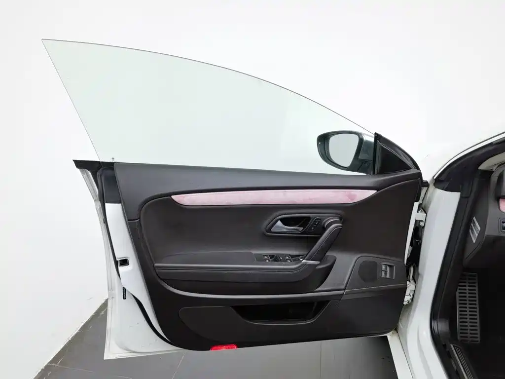 Volkswagen CC — миниатюра 8