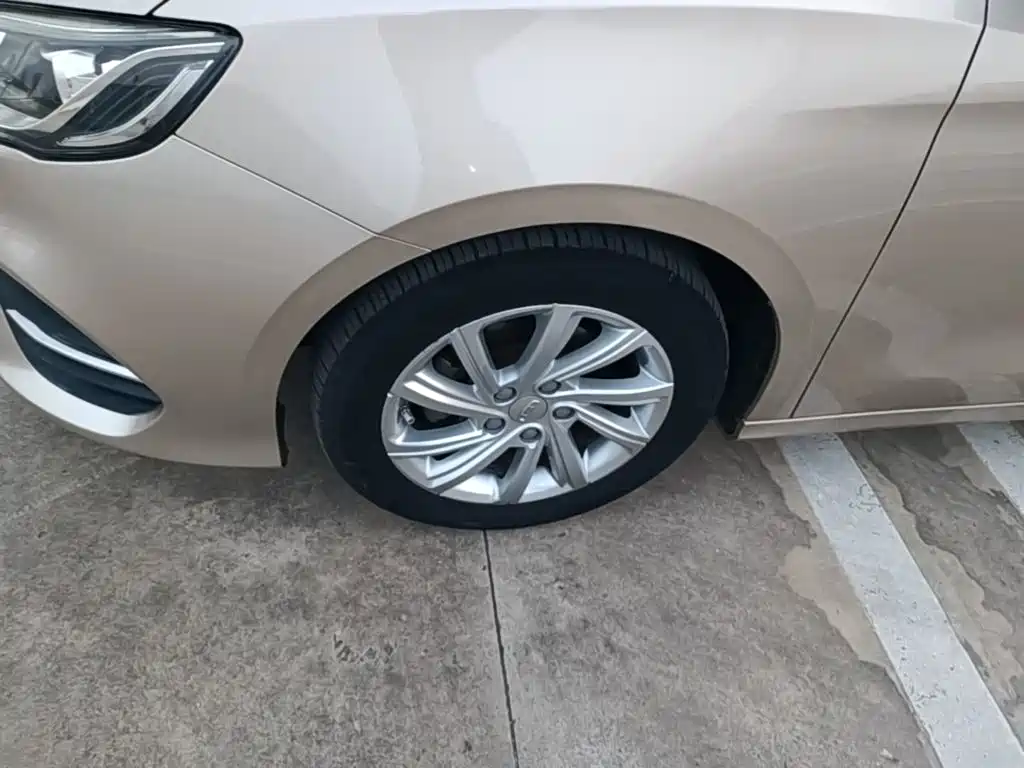Geely Binrui — миниатюра 23