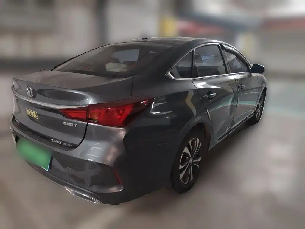Changan Eado — миниатюра 4