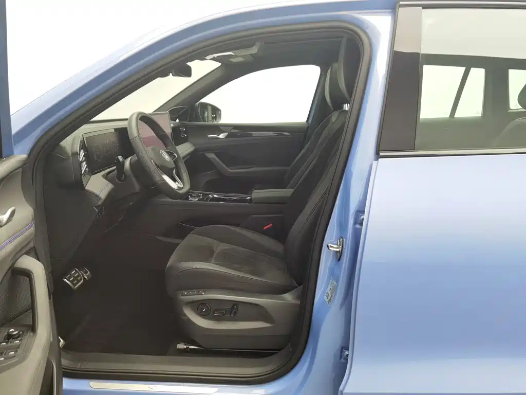 Volkswagen Tiguan L — миниатюра 10