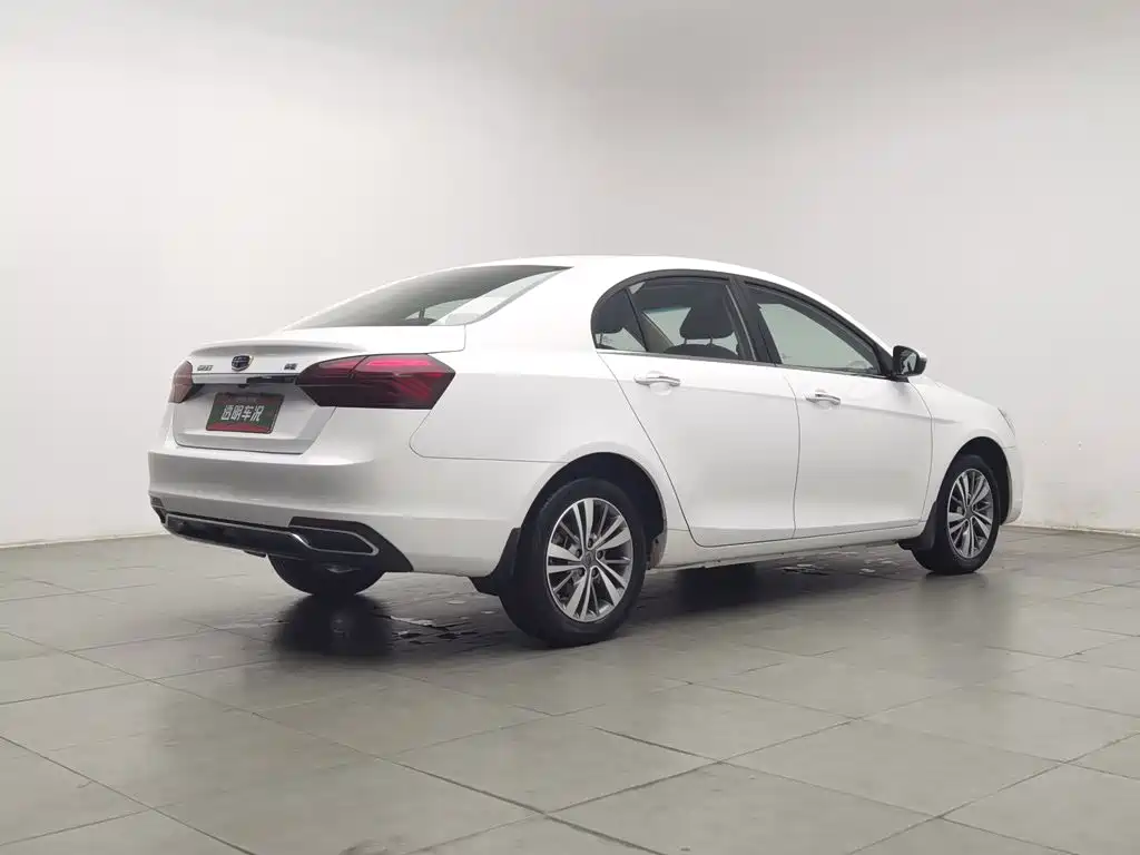 Geely Emgrand — миниатюра 2