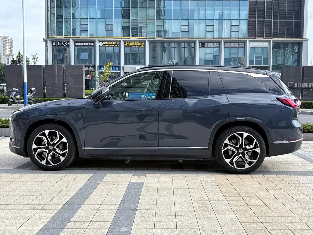 NIO NIO ES8