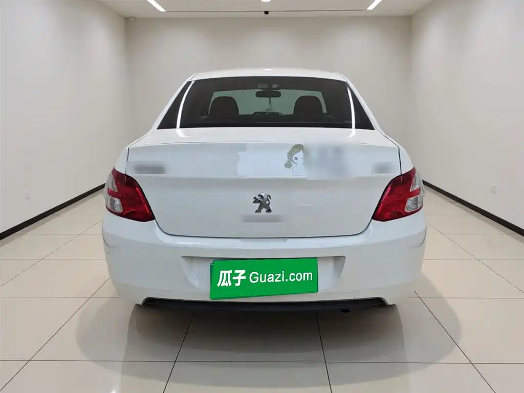 Peugeot 301 2014 1.6L AT Comfort