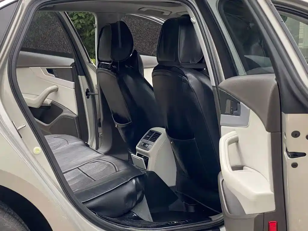 Audi A4L — миниатюра 13