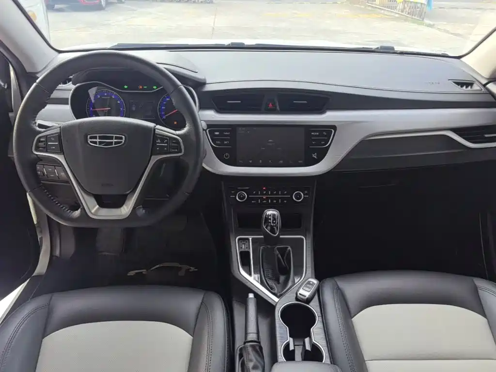 Geely Vision — миниатюра 10