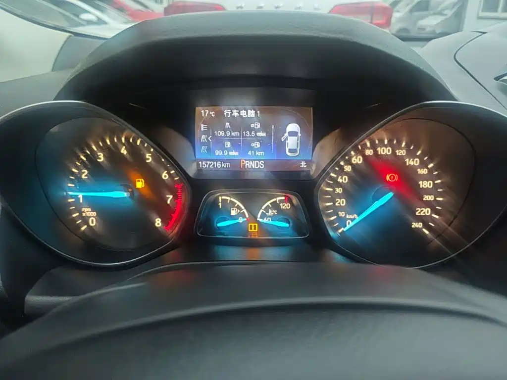 Ford Kuga — миниатюра 12