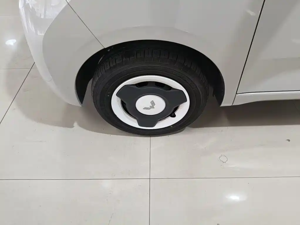 Wuling MINIEV — миниатюра 23