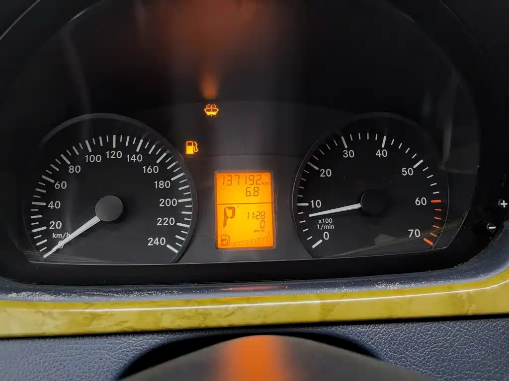 Mercedes-Benz Vito — миниатюра 9