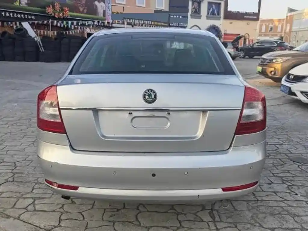 Skoda Octavia — миниатюра 5