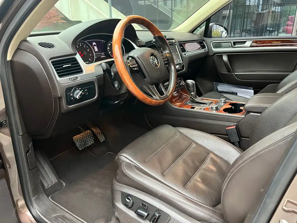 Volkswagen Touareg — миниатюра 6