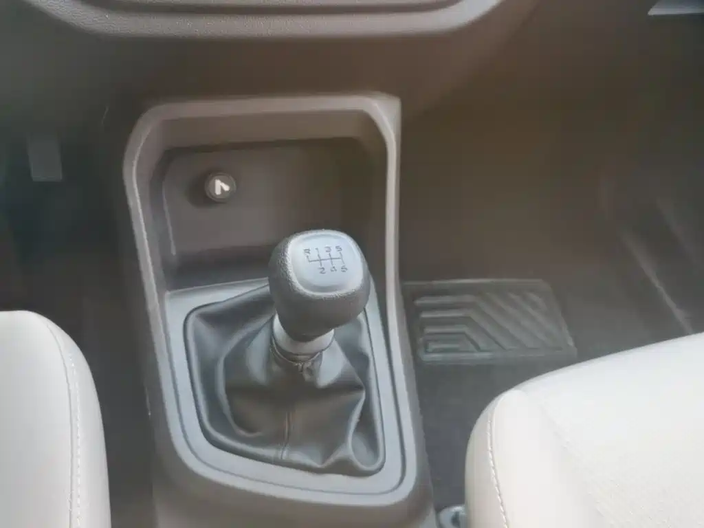 Wuling Hongguang V — миниатюра 14