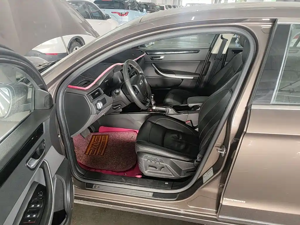 Qoros Qoros 3 — миниатюра 18